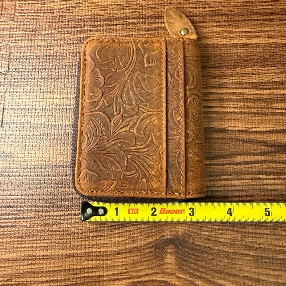 Brown Leather Embossed Wallet - Picture 5 of 6
